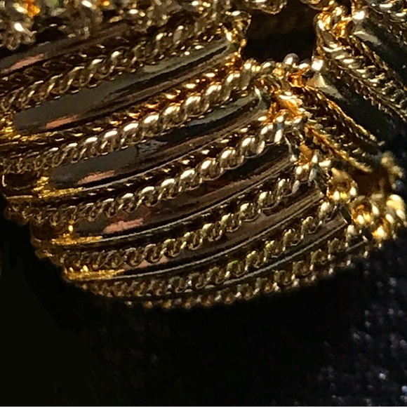 Vintage Costume Jewelry Collection - Picture 7 of 16